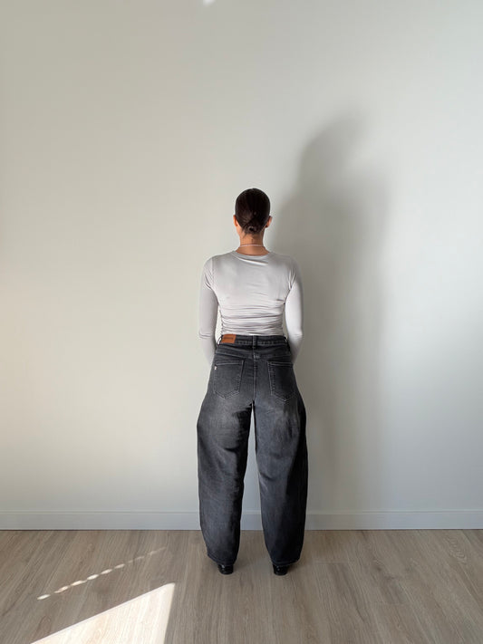 Black Barrel Jeans